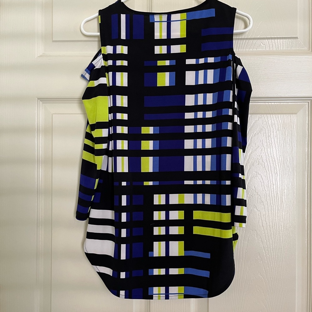 WORTHINGTON cold shoulder top - Picture 8 of 10